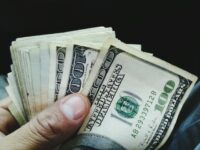 Online Lending vs. Traditional Banks Which is Right for You?